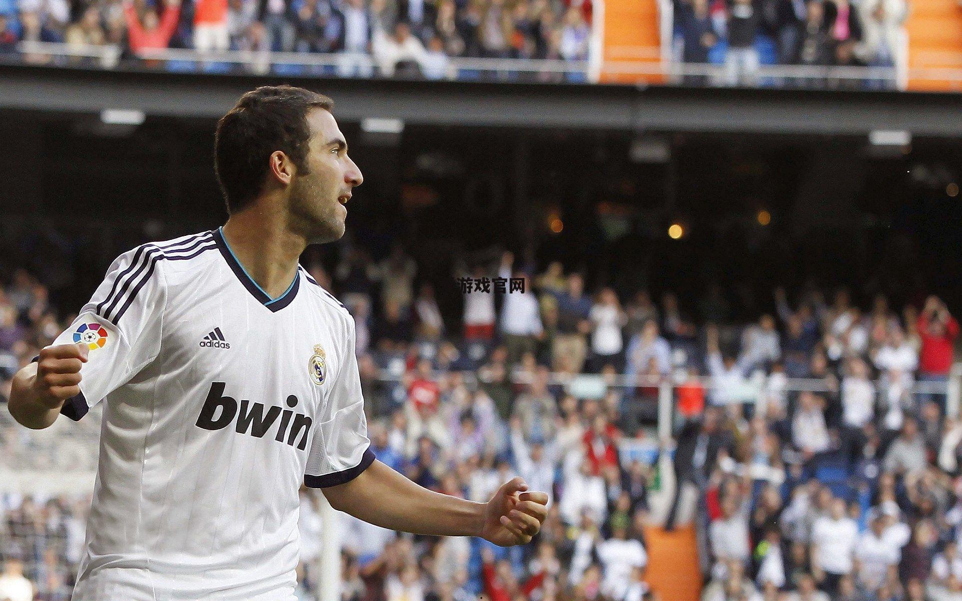 早报双红会沦为保级生死战！传统秩序崩塌，英超迎来最残酷现实